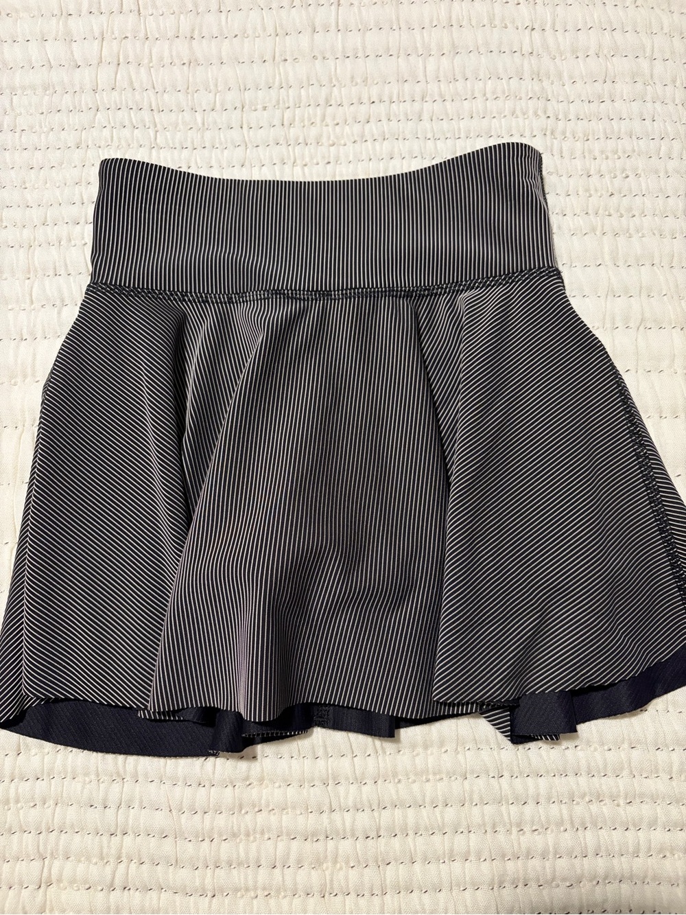 Old Navy Black and White Striped Skort